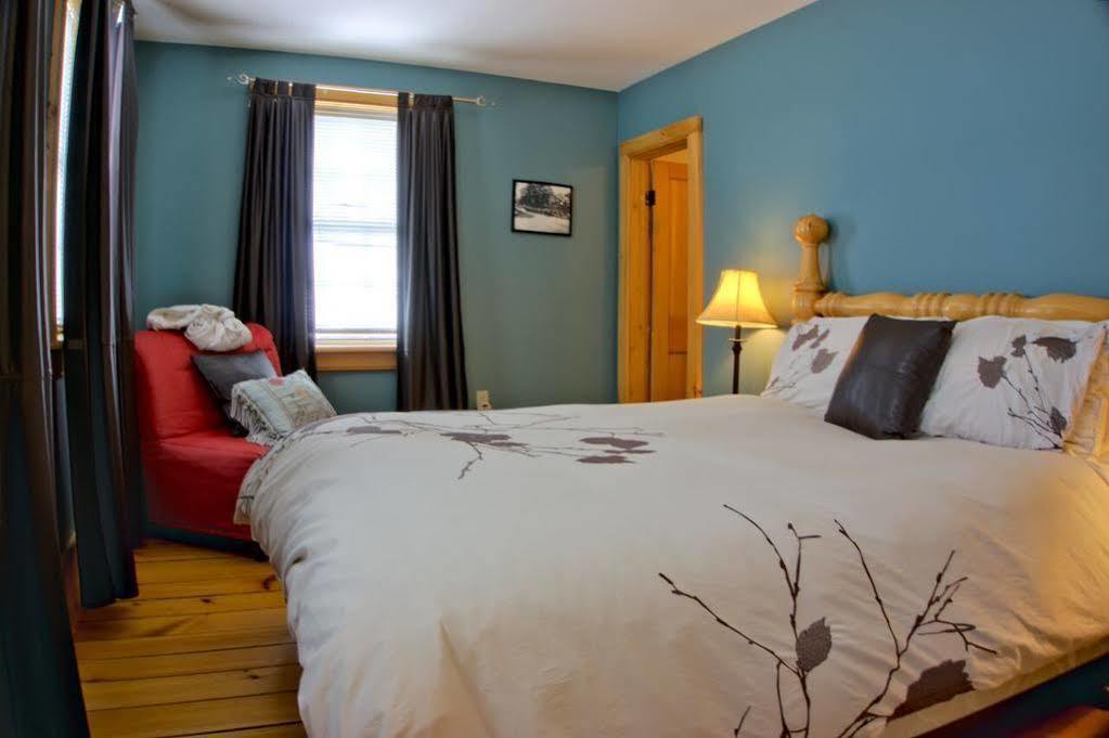 Emilyville Inn Campbellford Buitenkant foto